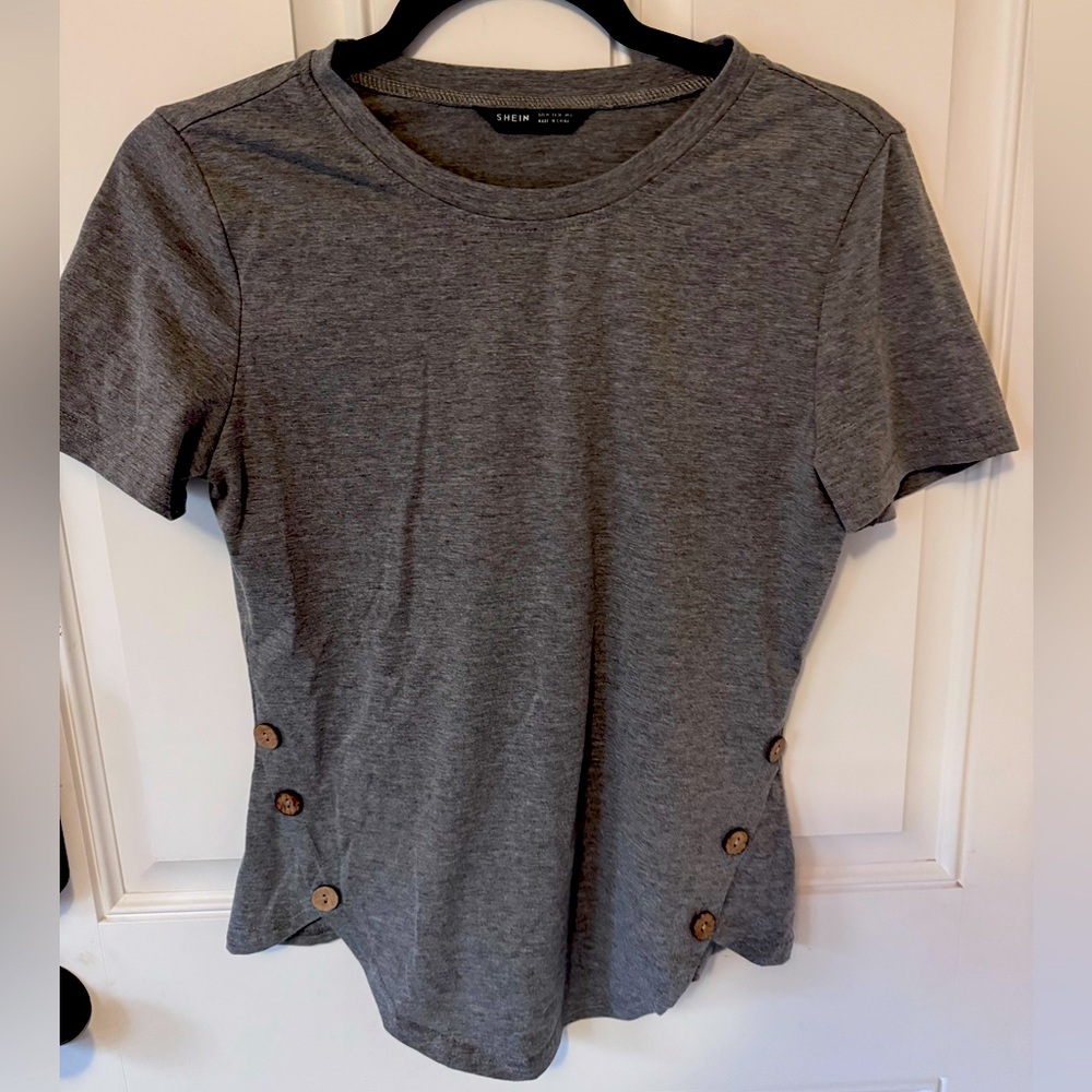 Gray T shirt